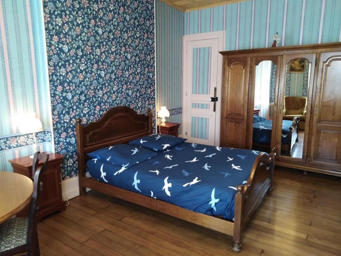Bed and Breakfast Le Point Du Jour Revin  Екстер'єр фото