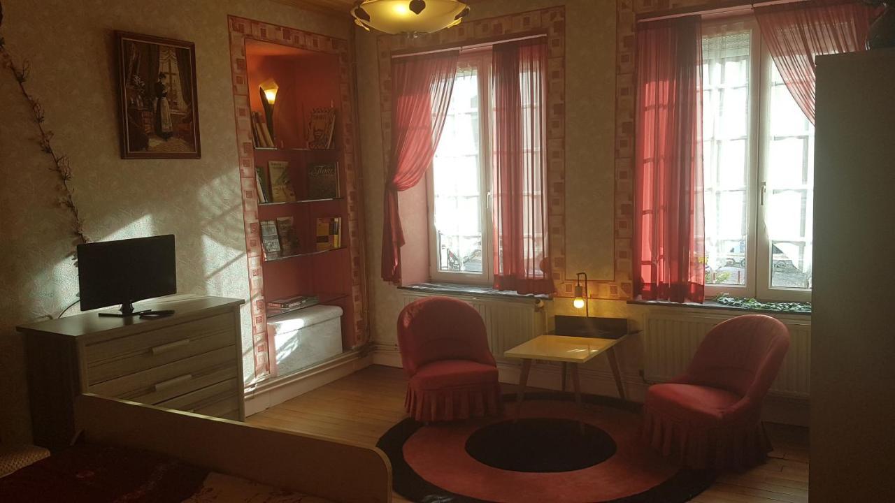 Bed and Breakfast Le Point Du Jour Revin  Екстер'єр фото