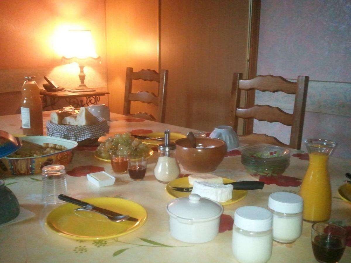 Bed and Breakfast Le Point Du Jour Revin  Екстер'єр фото