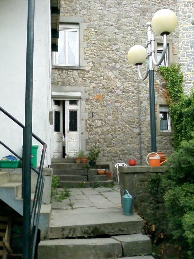 Bed and Breakfast Le Point Du Jour Revin  Екстер'єр фото