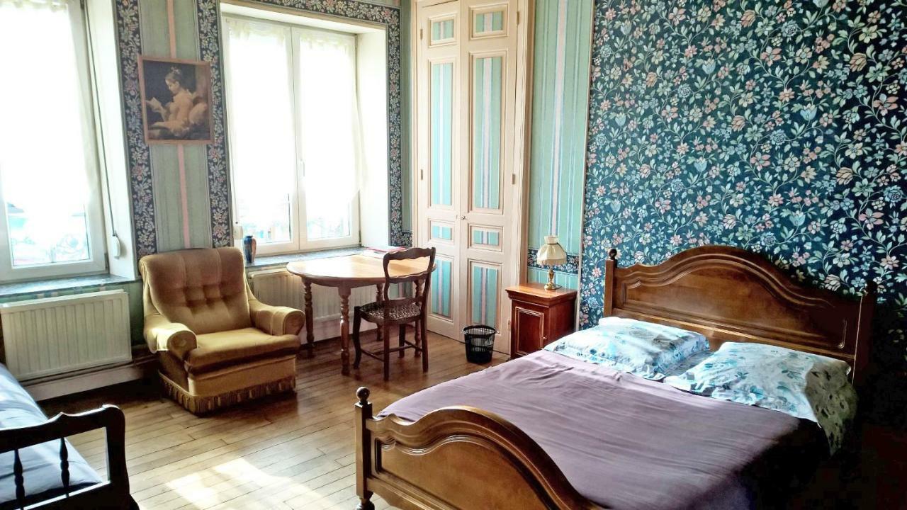 Bed and Breakfast Le Point Du Jour Revin  Екстер'єр фото